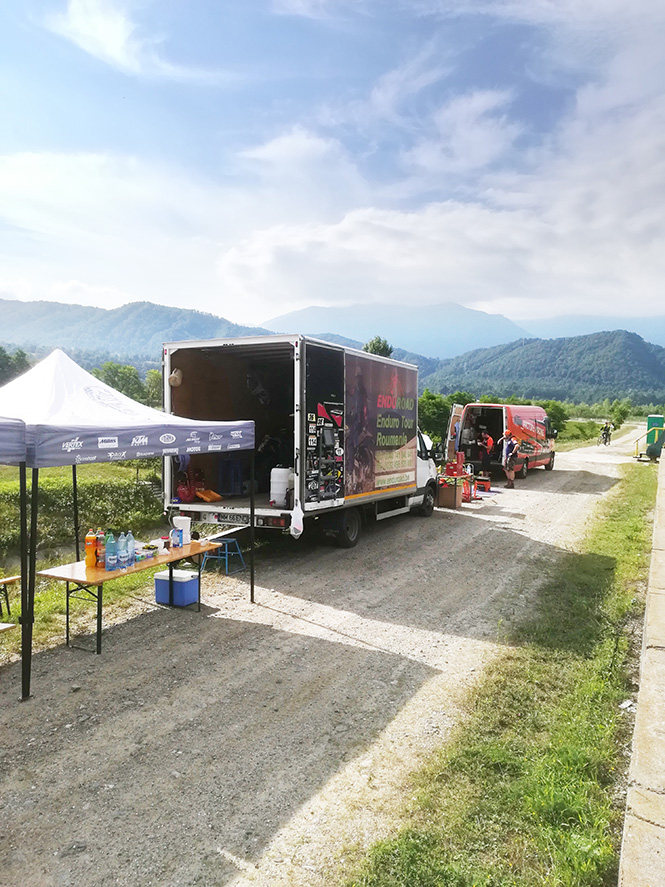 Camion assistance enduro Camion assistance enduro