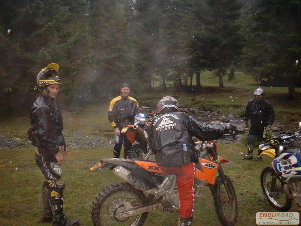 Enduro Roemenie Septembre 2003 044 