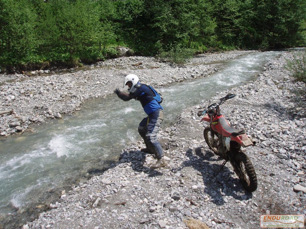 Enduro Roumanie Mai 2005 097 