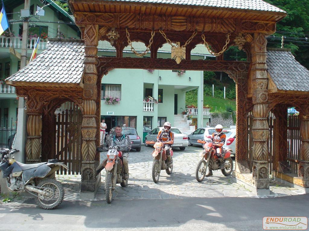 Enduro Roumanie juillet 2005 026 